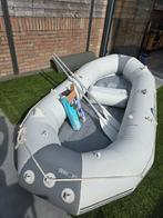 Boot opblaasbaar hydro force met buitenboordmotorsteun, Ophalen