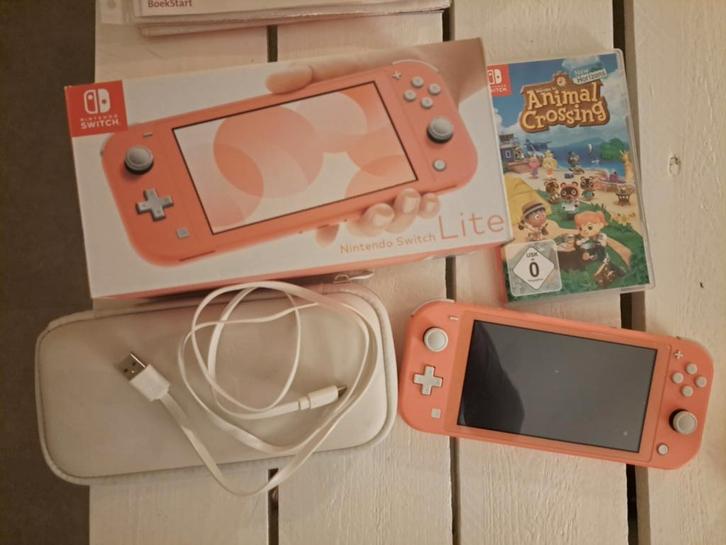 Nintendo switch light animal crossing coral, Spelcomputers en Games, Spelcomputers | Nintendo Switch Lite, Zo goed als nieuw, Roze of Coral