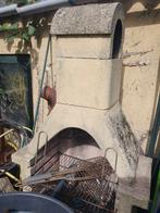 Gratis betonnen barbecue, Tuin en Terras, Ophalen, Gebruikt