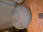 Zeer mooie gehaakte poef, Huis en Inrichting, Lampen | Hanglampen, Ophalen, Zo goed als nieuw, Minder dan 50 cm