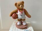 Cherished teddies Larry basketballer doos certificaat, Ophalen of Verzenden, Zo goed als nieuw, Beeldje, Cherished Teddies