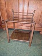 leuk klein tafeltje van glas en metaal, Ophalen, Minder dan 55 cm, Rechthoekig, Glas