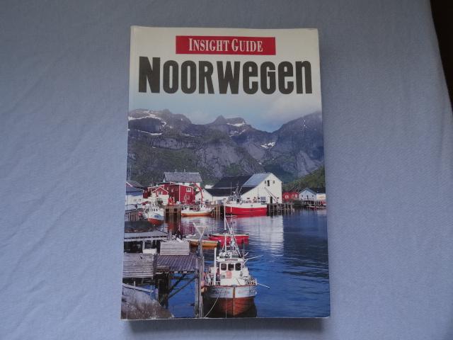 Noorwegen ; insight guide reisgids, Overige merken, Europa, Ophalen of Verzenden, Zo goed als nieuw