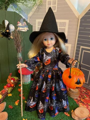 Jolina Ballerina: kleding, heksjesjurkje met hoed en bezem. beschikbaar voor biedingen