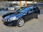 V60 1.6 T3 ORG 100.537 KM * ORG NED * NAP * NAVI * CLIMA *, Voorwielaandrijving, 74 €/maand, Zwart, Leder en Stof