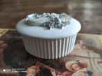 VINTAGE DOOSJE VAN BISCUIT PORSELEIN, Antiek en Kunst, Ophalen of Verzenden