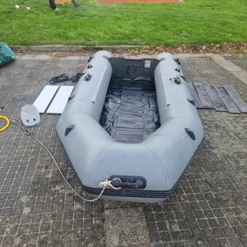 AquaParx rubberboot 3m beschikbaar voor biedingen