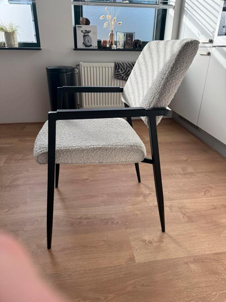 Eetkamerstoelen Bouclée, Huis en Inrichting, Stoelen, Zo goed als nieuw, Vijf, Zes of meer stoelen, Stof, Wit, Ophalen