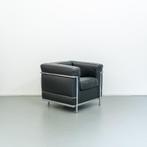 4x Cassina Le Corbusier LC2 fauteuil Zwart Leer, Zo goed als nieuw, Leer