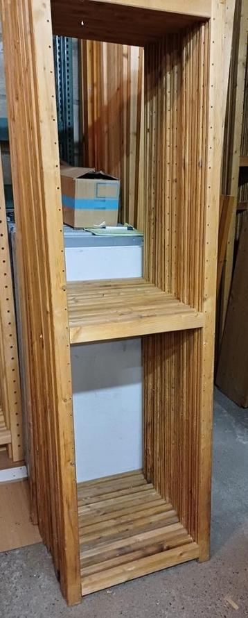 Lage Lundia stellingkast 1.69 x 168.5 x 50 beschikbaar voor biedingen