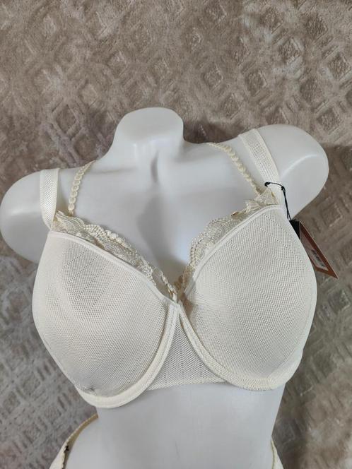 Marlies Dekkers The Mauritshuis Plunge Balconette Ivory F80, Kleding | Dames, Ondergoed en Lingerie, BH, Wit, Ophalen of Verzenden