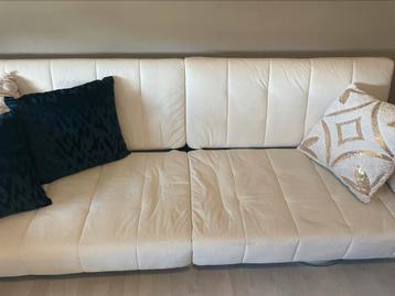Slaapbank velours beige creme beschikbaar voor biedingen