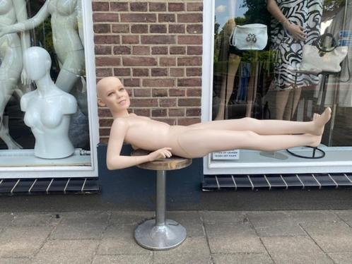 Liggende New John Nissen Mannequins etalagepop paspop kind, Kinderen en Baby's, Overige Kinderen en Baby's, Nieuw, Ophalen of Verzenden