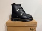 Te koop nieuwe Dr. Martens Bex Stud maat 40, Zwart, Nieuw, Ophalen of Verzenden, 123@home.nl