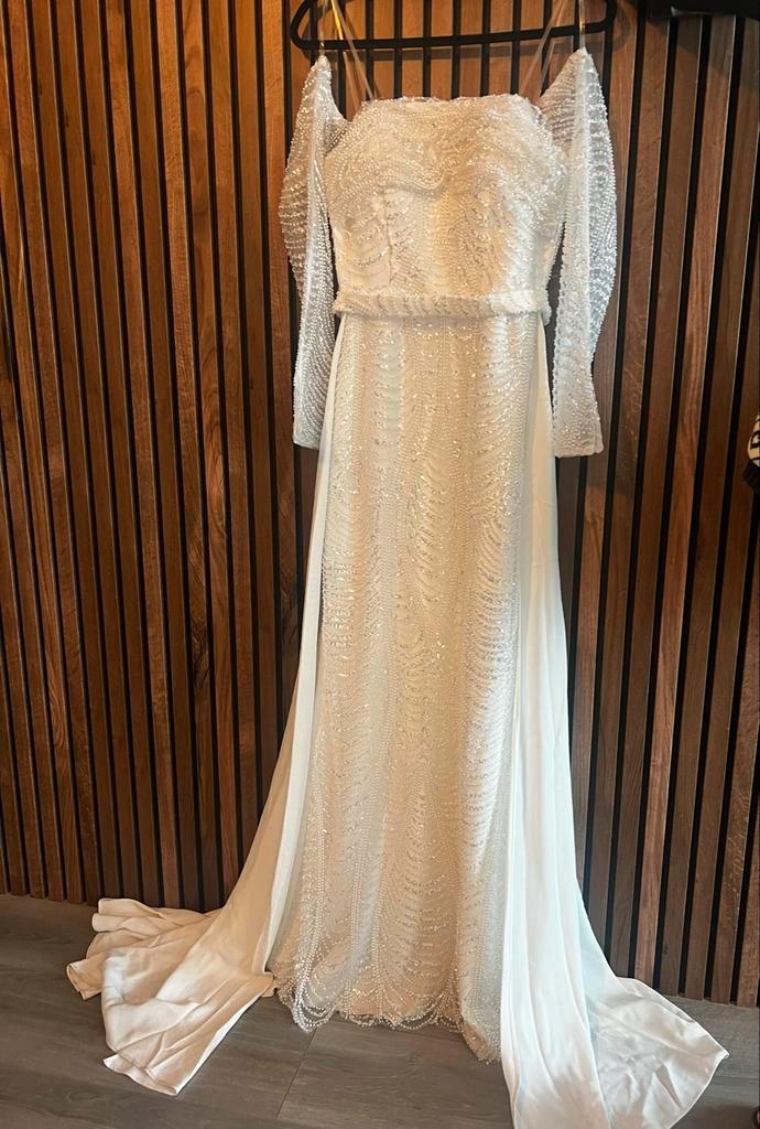 Prachtige Trouwjurk - Nieuwstaat!, Kleding | Dames, Trouwkleding en Trouwaccessoires, Zo goed als nieuw, Trouwjurk, Wit, Ophalen of Verzenden