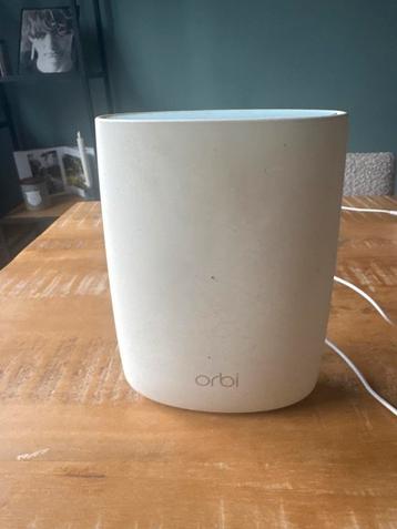 Netgear Orbi RBR50 Router + Satellite beschikbaar voor biedingen