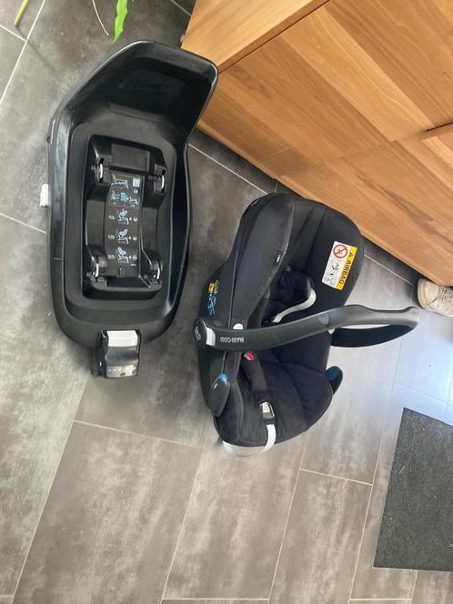 Maxi-Cosi 2wayFix + Maxi-Cosi Pebble Pro i-Size, Kinderen en Baby's, Autostoeltjes, Zo goed als nieuw, Maxi-Cosi, 0 t/m 13 kg