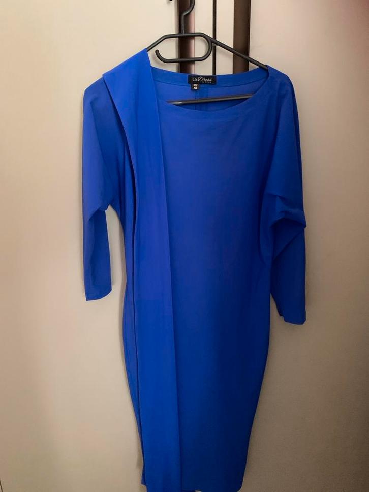 Caroline/Carla La Dress jurk - zgan xs   blauwpaars met sash, Kleding | Dames, Jurken, Zo goed als nieuw, Maat 38/40 (M), Blauw
