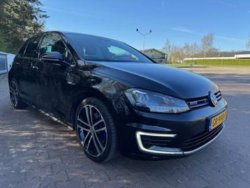 Volkswagen Golf 1.4TSI/GTE/DSG-F1/PANO/XEN/HYBRID (bj 2015) beschikbaar voor biedingen