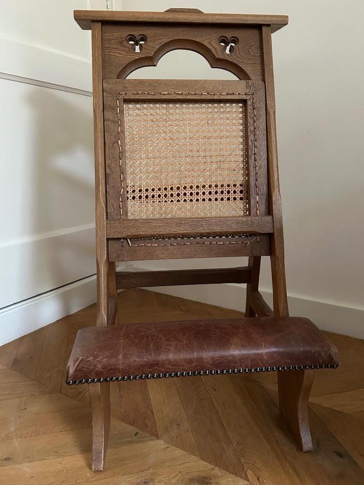 Antieke kerkstoel, Antiek en Kunst, Antiek | Meubels | Stoelen en Banken, Ophalen