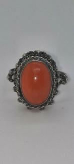 Zilveren ring antiek met bloedkoraal, Sieraden, Tassen en Uiterlijk, Antieke sieraden, Ophalen of Verzenden, Zilver, Ring, Met edelsteen