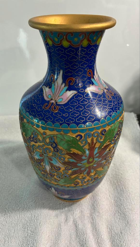 Chinese cloisonné Champlevé vaas prachtig gedecoreerd, Antiek en Kunst, Antiek | Vazen, Ophalen of Verzenden