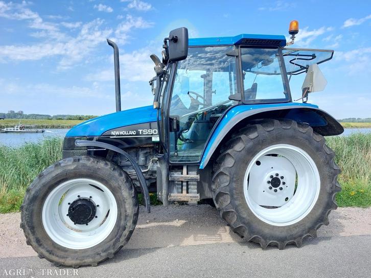 New Holland TS90, Zakelijke goederen, Agrarisch | Tractoren, 7500 tot 10000, New Holland, 80 tot 120 Pk, Gebruikt, Ophalen of Verzenden
