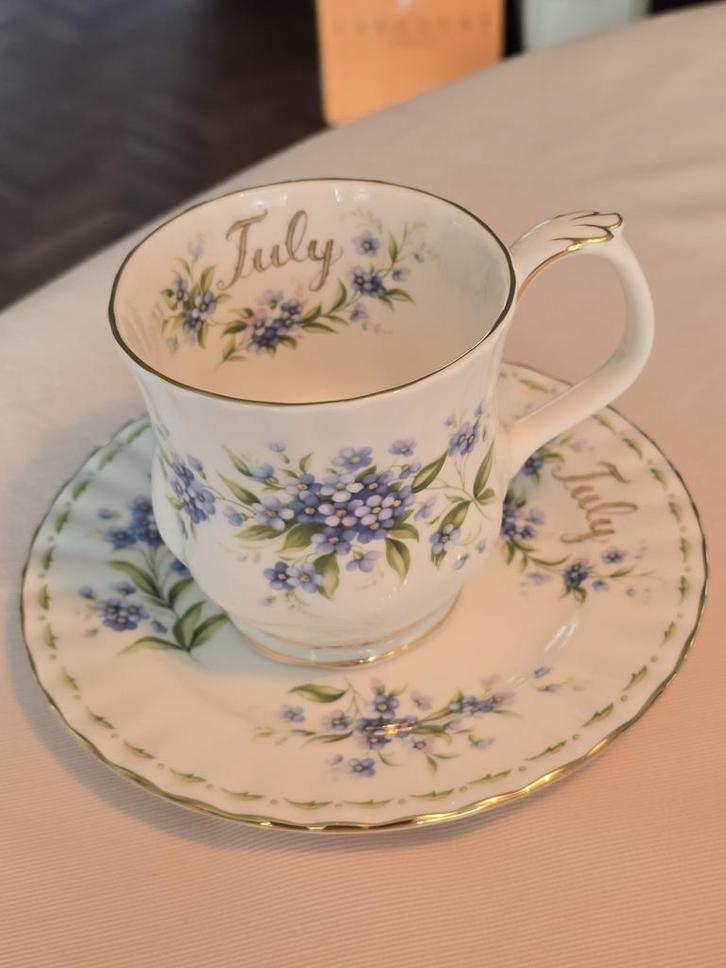 Royal Albert July Kop en Schotel - Nieuw, Huis en Inrichting, Keuken | Servies, Nieuw, Kop(pen) en/of Schotel(s), Overige stijlen