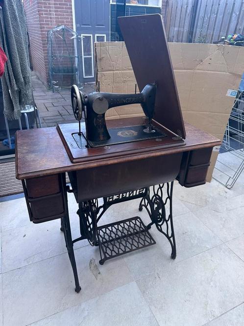 The Singer naaimachine, Antiek en Kunst, Antiek | Naaimachines, Ophalen