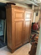 Twee deuren kast goed geloogd grenen, Huis en Inrichting, Ophalen, Gebruikt, Veertiger jaren