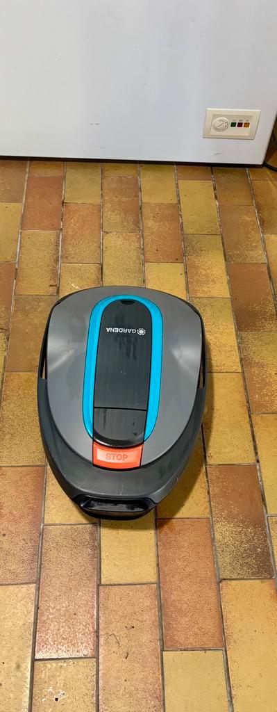 Gardena Robotmaaier – Compleet en in goede staat, Tuin en Terras, Robotmaaiers, Zo goed als nieuw, 20 tot 25 cm, Bestuurbaar via app