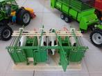 Britains 1:32 melkstal, Ophalen of Verzenden, Zo goed als nieuw, Tractor of Landbouw, Britains