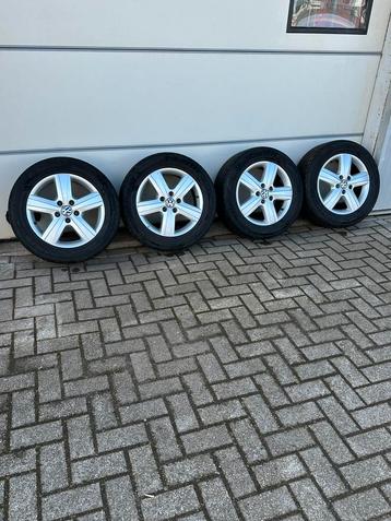 Vw transporter 17inch Thunder velgen met winterbanden beschikbaar voor biedingen