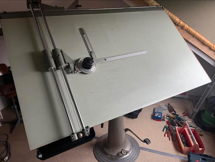 Nike tekentafel met Pro Sigma tekenmachine., Doe-het-zelf en Verbouw, Tekentafels, Gebruikt, 170 cm of meer, Ophalen