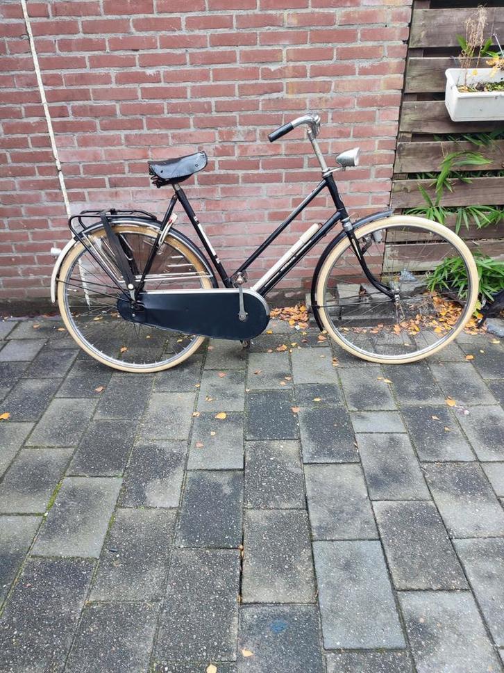Gazelle Damesfiets 1965 - 26 inch, Nieuwe Banden, Fietsen en Brommers, Fietsen | Dames | Omafietsen, Gebruikt, Ophalen