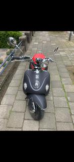 Vespa scooter met lage km-stand, Ophalen, Zo goed als nieuw, Benzine, Overige modellen
