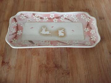 Schattige Cakebord met Konijntjes beschikbaar voor biedingen