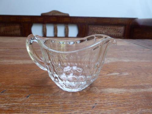 Art deco persglazen melkkannetje, luxval – ecailles, Antiek en Kunst, Antiek | Glas en Kristal, Ophalen of Verzenden