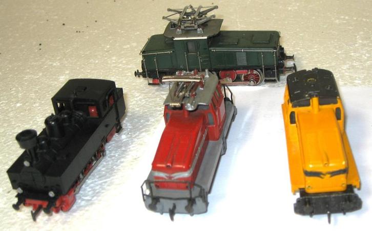 Marklin 4 Analoog locs Gebruikt, Hobby en Vrije tijd, Modeltreinen | H0, Nieuw, Locomotief, Wisselstroom, Märklin, Analoog, Ophalen of Verzenden