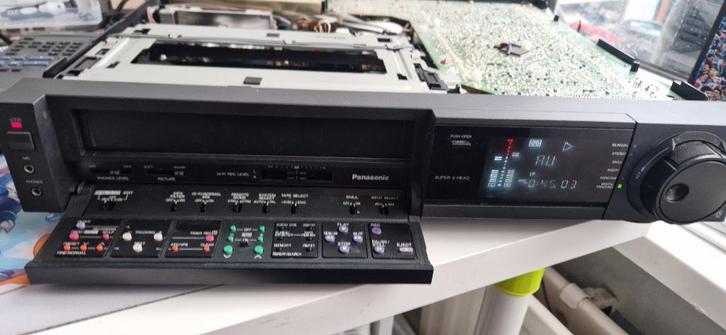 Panasonic NV-F75 HQ VHS-videorecorder + afstandsbediening!!!, Audio, Tv en Foto, Videospelers, Zo goed als nieuw, VHS-speler of -recorder