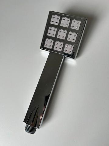 Nieuwe douchekop / handdouche + sproeier kraan beschikbaar voor biedingen