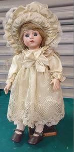 pop op standaard porselein, Verzamelen, Ophalen of Verzenden, 'T Olde Gre-j, Info@toldegrej.nl, Endepoelstraat 20f Didam