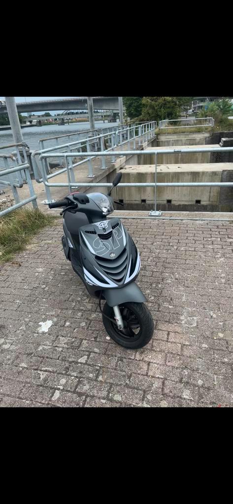 Zip 4t 50cc, Fietsen en Brommers, Scooters | Piaggio, Zo goed als nieuw, Zip, Maximaal 45 km/u, Benzine, Ophalen