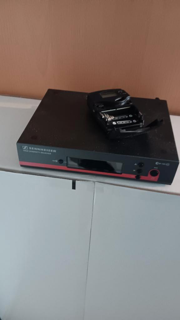 sennheiser draadloze microfoon DEFECT, Muziek en Instrumenten, Microfoons, Gebruikt, Zangmicrofoon, Draadloos, Ophalen of Verzenden