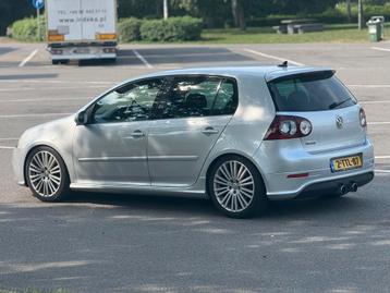 Volkswagen Golf 3.2 V6 184KW R32 5D 4M AUT 2005 Grijs beschikbaar voor biedingen