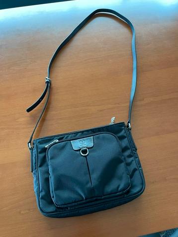Bogner cross body tas beschikbaar voor biedingen