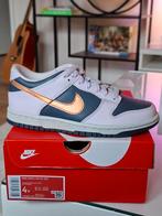 Nike Dunk Low "Metallic Copper" maat 36, Kleding | Dames, Schoenen, Wit, Nike, Nieuw, Ophalen of Verzenden