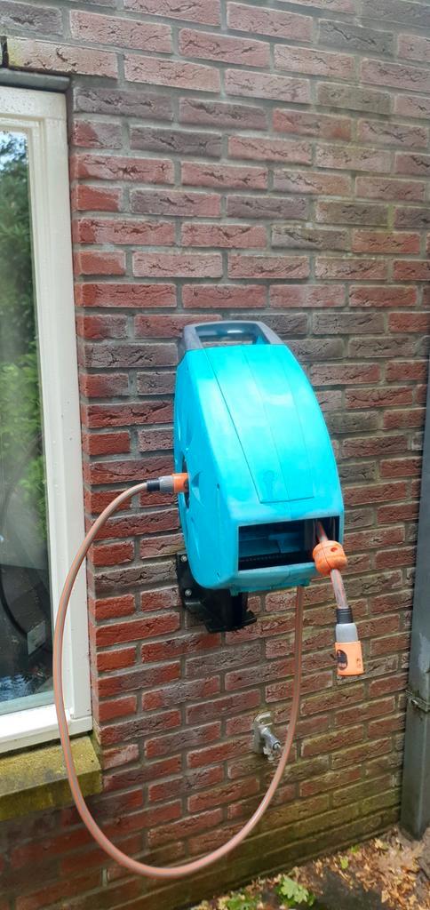 Gardena Roll-up met ca. 15 mtr slang, Tuin en Terras, Tuinslangen, Zo goed als nieuw, Ophalen of Verzenden
