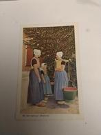 Zeeland.  Bij de waterput., Ophalen of Verzenden, Voor 1920, Zeeland