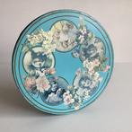 Mooi blauw brocante rond koekjesblik - Memories, Ophalen of Verzenden, Gebruikt, Koek(jes), Overige merken